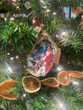 Load image into Gallery viewer, Custom Oyster Shell Ornament Pre-Order
